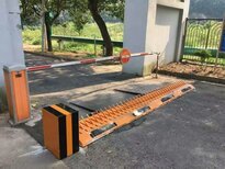 免埋式鋼刀破胎器,新疆公安檢查站破胎器,山西監(jiān)獄路障,廣東監(jiān)獄AB門路障機